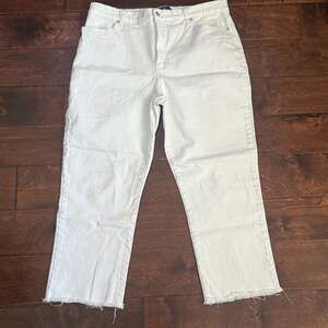 Gloria Vanderbilt Amanda White Raw Hem Straight Leg Jeans Women’s Size 18 Casual
